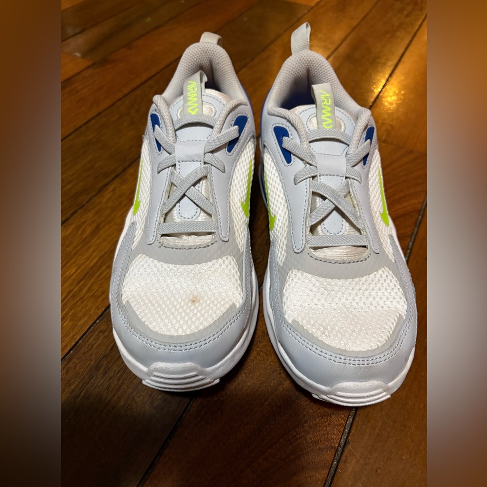 Nike Kids' sneakers used 3Y no box